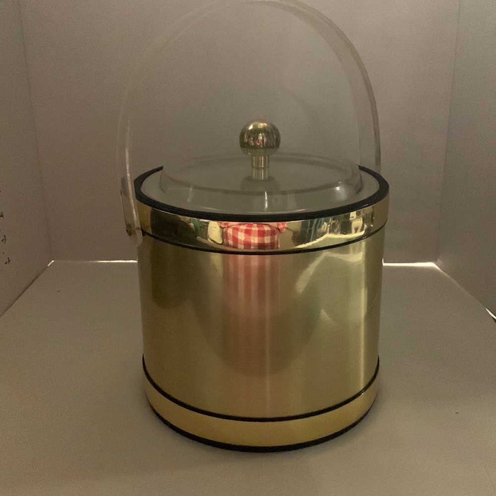 Beautiful MCM ice bucket bar wear. Jazzy clean gold tone  🧊🧊🧊🥃🥃🥃